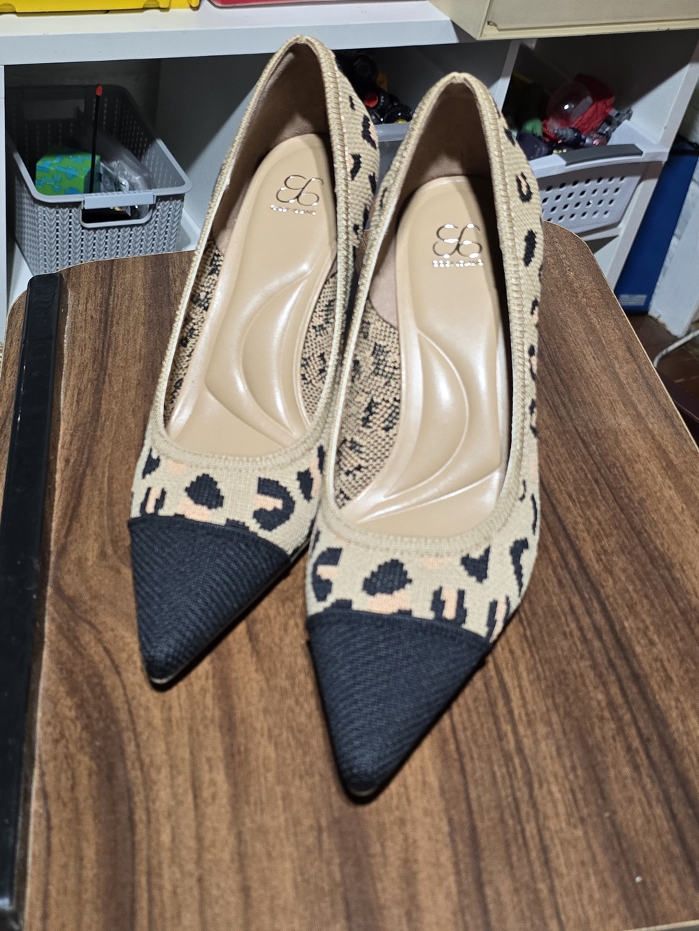 Cozy Island Pointed Toe Leopard Knit Comfy Pumps Beige/Black Heeled Size 6.5